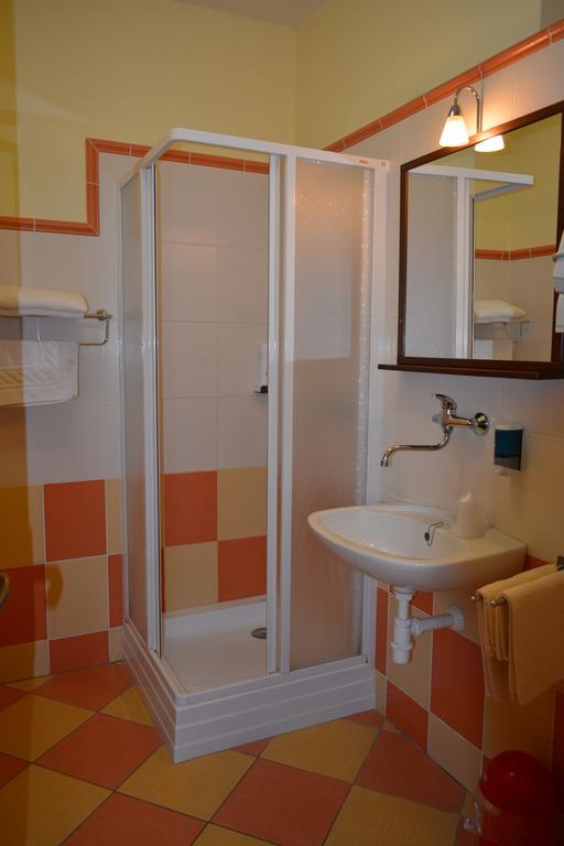 Hotel Koruna Karlštejn Szoba fotó